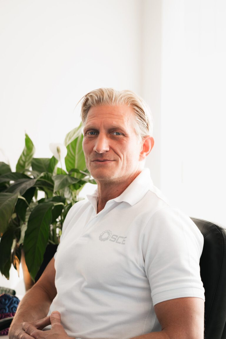 Porträtfoto von Thorsten Klarmann - Geschäftsführer socialclub engineering